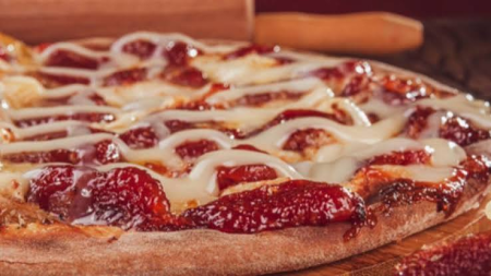 Pizza Média